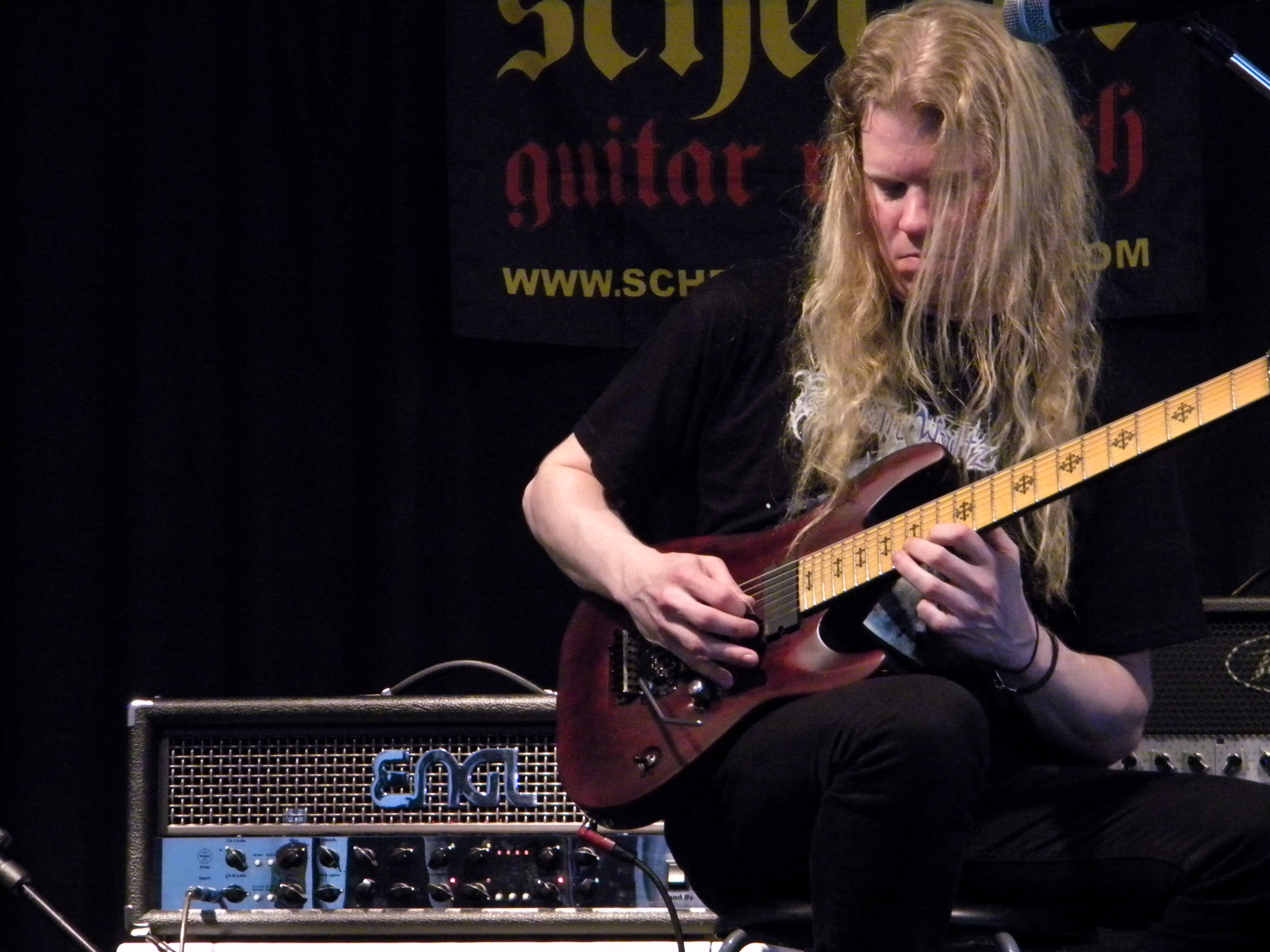 Jeff Loomis – Arch Enemy 'The Full Circle Story of A Metal Guitar Hero' –  Wall Of Sound